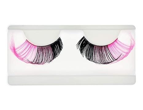 Halloween false eyelashes for spooky eye makeup looks